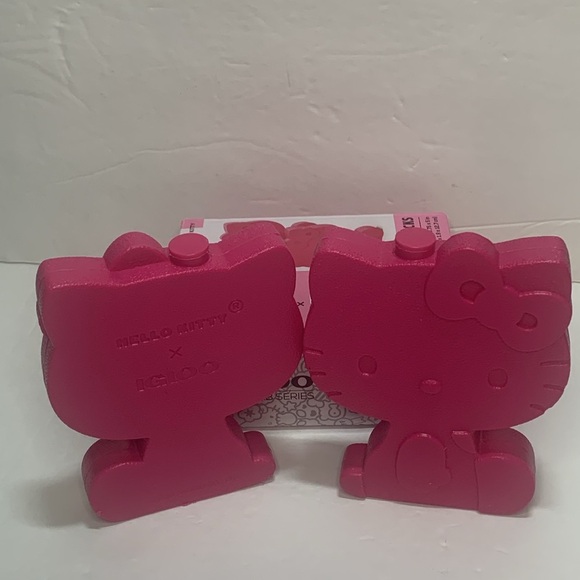 Hello Kitty Igloo Ice Blocks 2 Packs New - Picture 6 of 7